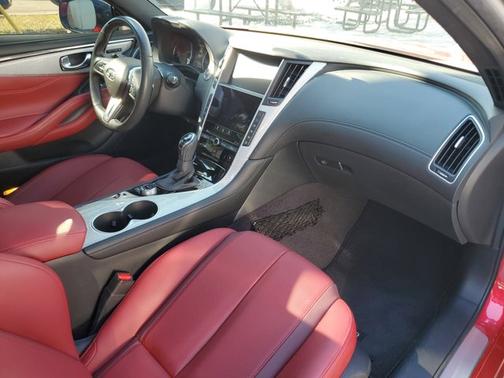 2019 INFINITI Q60 RED SPORT 400