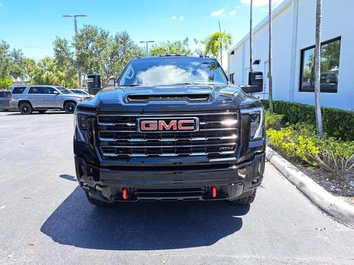 2025 GMC Sierra 2500 AT4
