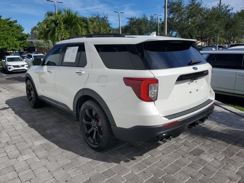 2022 Ford Explorer ST