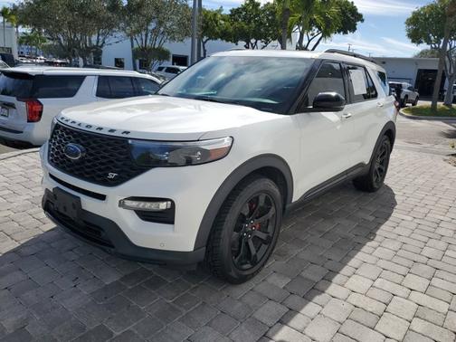 2022 Ford Explorer ST