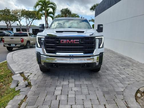 2026 GMC Sierra 2500 Pro