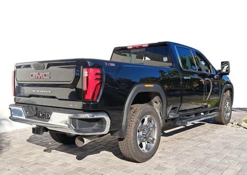 2026 GMC Sierra 2500 SLT