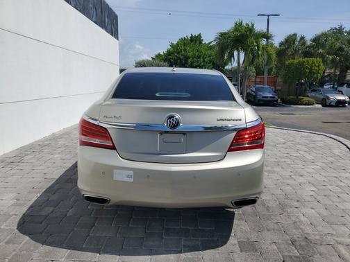 Champagne Silver Metallic 2014 Buick LaCrosse Leather