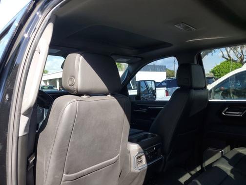 2024 GMC Sierra 3500 Denali