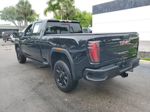 2024 GMC Sierra 2500 AT4