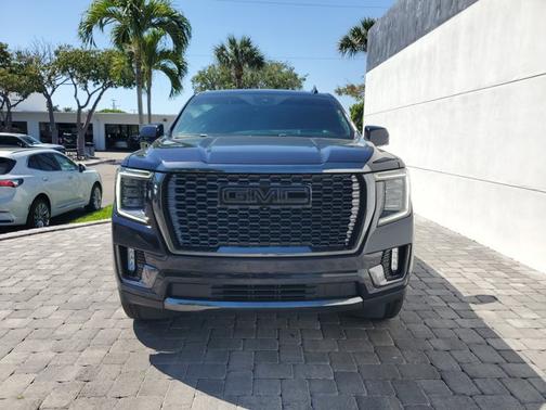 2023 GMC Yukon XL Denali Ultimate