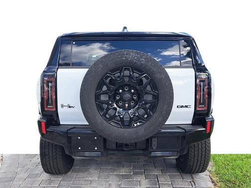 2026 GMC HUMMER EV SUV 2X