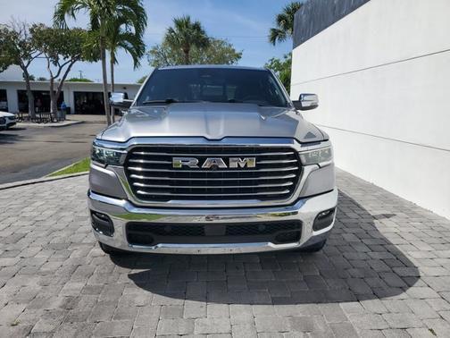 Billet Silver Metallic Clearcoat 2025 RAM 1500 Laramie