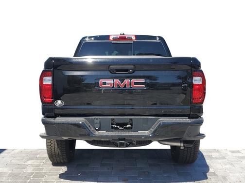 2025 GMC Canyon 4WD Denali
