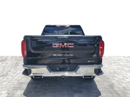 Onyx Black 2024 GMC Sierra 1500 SLT
