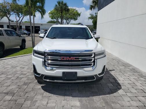 Summit White 2023 GMC Acadia SLE
