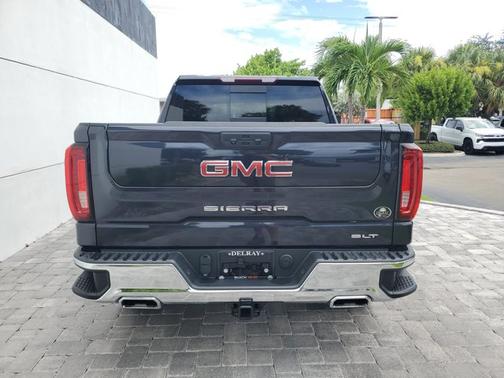 2022 GMC Sierra 1500 SLT
