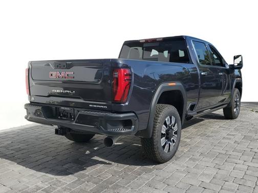 2025 GMC Sierra 2500 Denali
