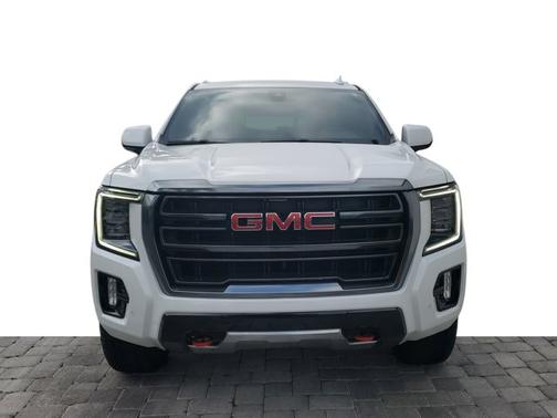 2022 GMC Yukon XL AT4