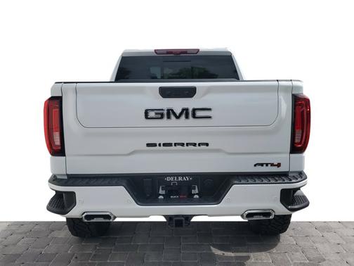 2025 GMC Sierra 1500 AT4