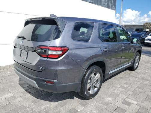 2023 Honda Pilot EX-L 7 Passenger