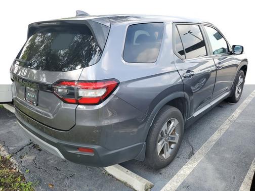 2023 Honda Pilot EX-L 7 Passenger