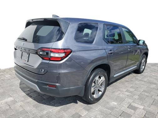 2023 Honda Pilot EX-L 7 Passenger