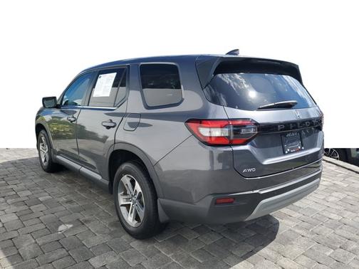 2023 Honda Pilot EX-L 7 Passenger
