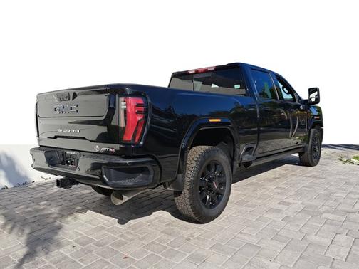 2026 GMC Sierra 2500 AT4