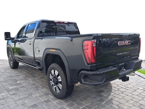 2025 GMC Sierra 2500 Denali