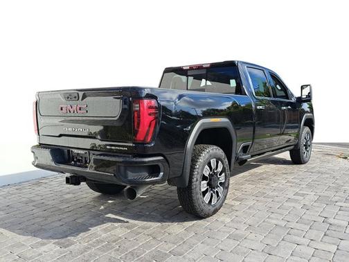 2025 GMC Sierra 2500 Denali