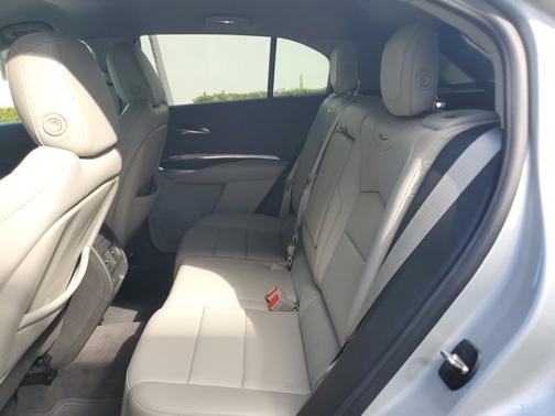 2020 Cadillac XT4 Luxury