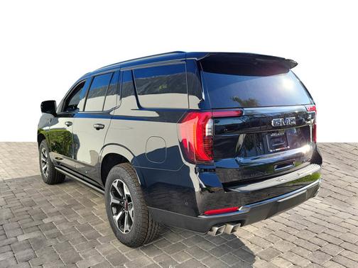 Onyx Black 2026 GMC Yukon AT4