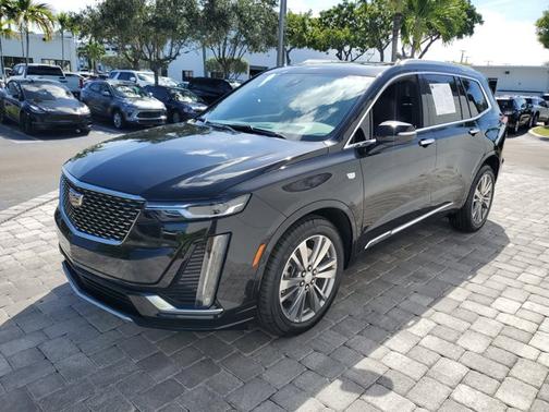 2023 Cadillac XT6 FWD Premium Luxury