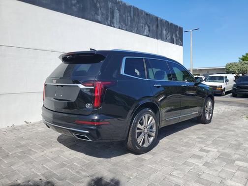 2023 Cadillac XT6 FWD Premium Luxury