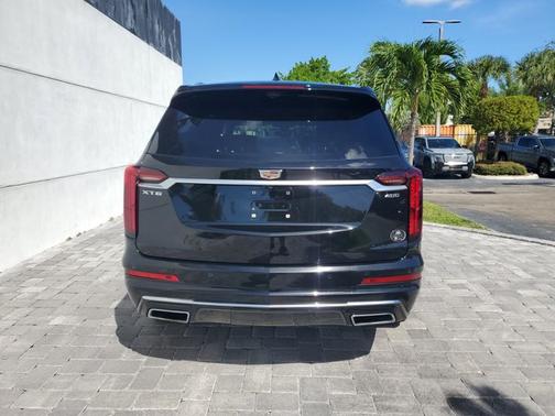 2023 Cadillac XT6 FWD Premium Luxury