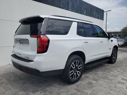 2024 GMC Yukon AT4