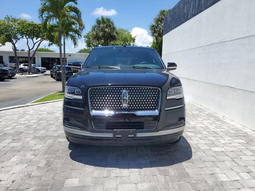 2024 Lincoln Navigator Premiere