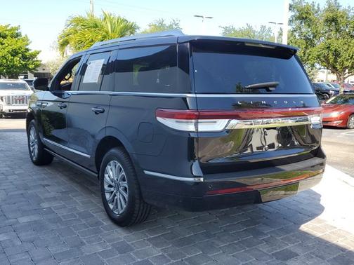 2024 Lincoln Navigator Premiere