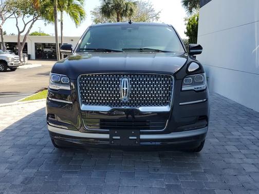 2024 Lincoln Navigator Premiere