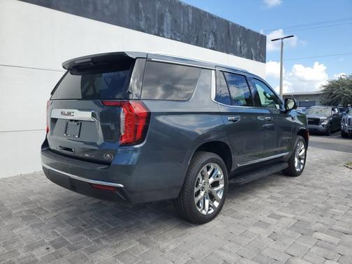 2021 GMC Yukon SLT