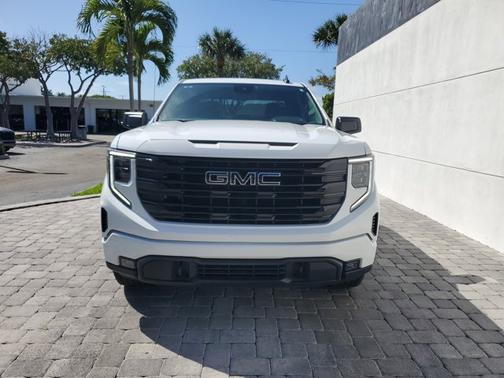 2025 GMC Sierra 1500 Elevation