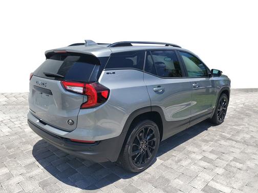 Sterling Metallic 2023 GMC Terrain SLE