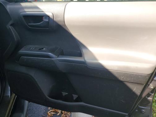 2022 Toyota Tacoma Base