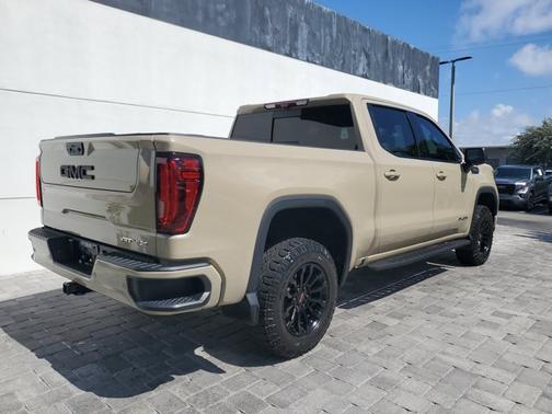 2022 GMC Sierra 1500 AT4X