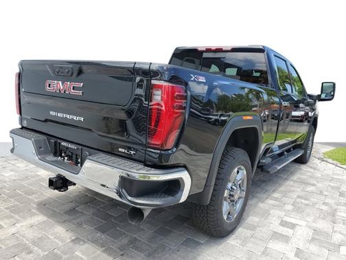 2025 GMC Sierra 2500 SLT