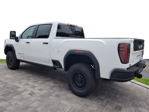 2024 GMC Sierra 2500 AT4X