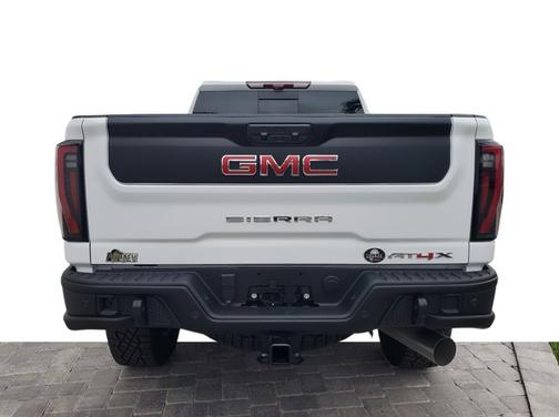 2024 GMC Sierra 2500 AT4X