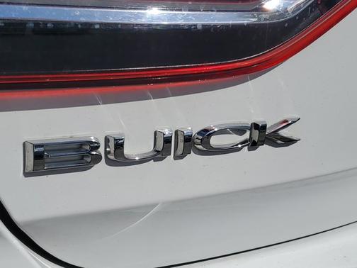 2018 Buick Regal Sportback Preferred II