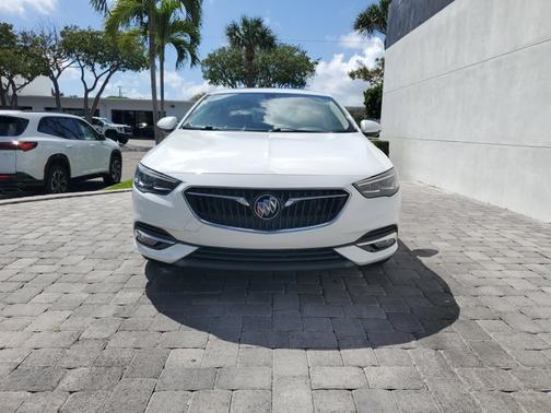 2018 Buick Regal Sportback Preferred II