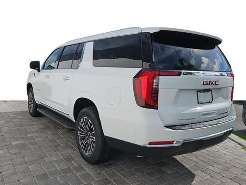 2025 GMC Yukon XL Elevation