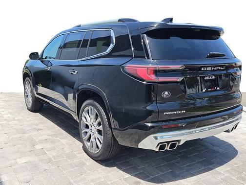 2025 GMC Acadia Denali