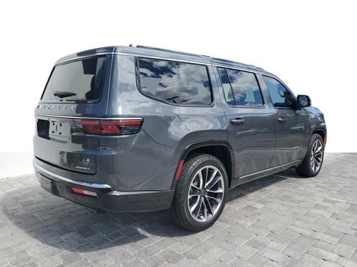 2022 Jeep Wagoneer Series III