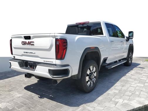 2025 GMC Sierra 2500 Denali