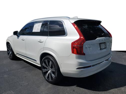 2025 Volvo XC90 Plus